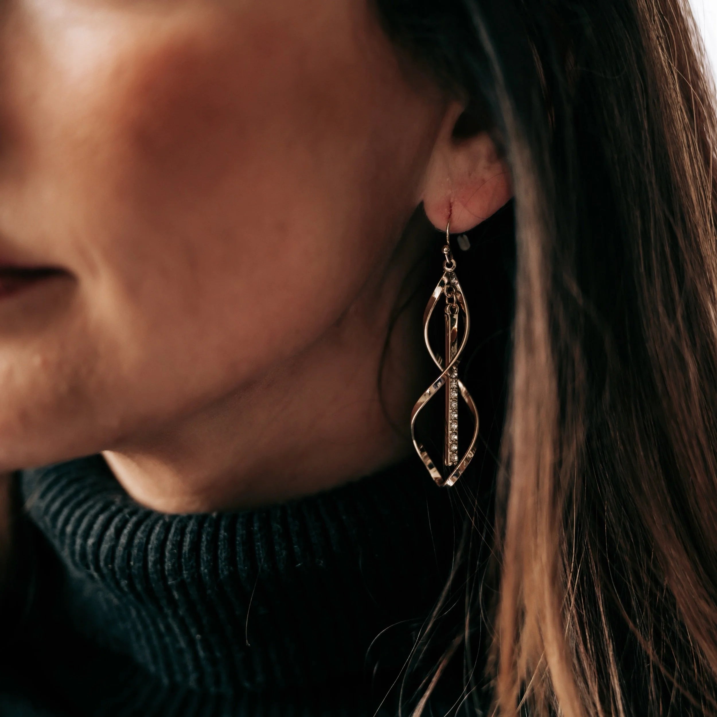 Pirouette Earrings (Gold)