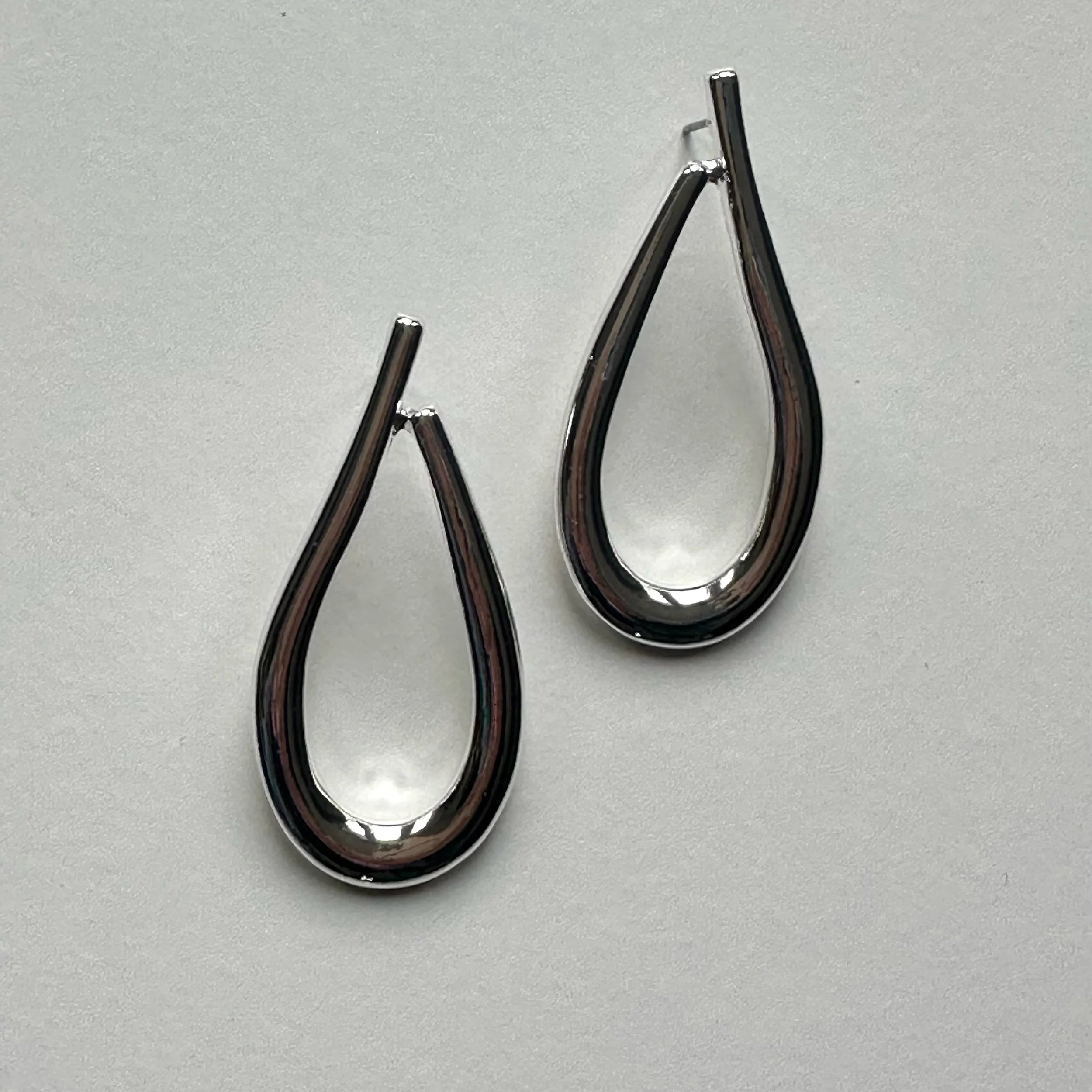 Mod Motion Earrings (Silver)