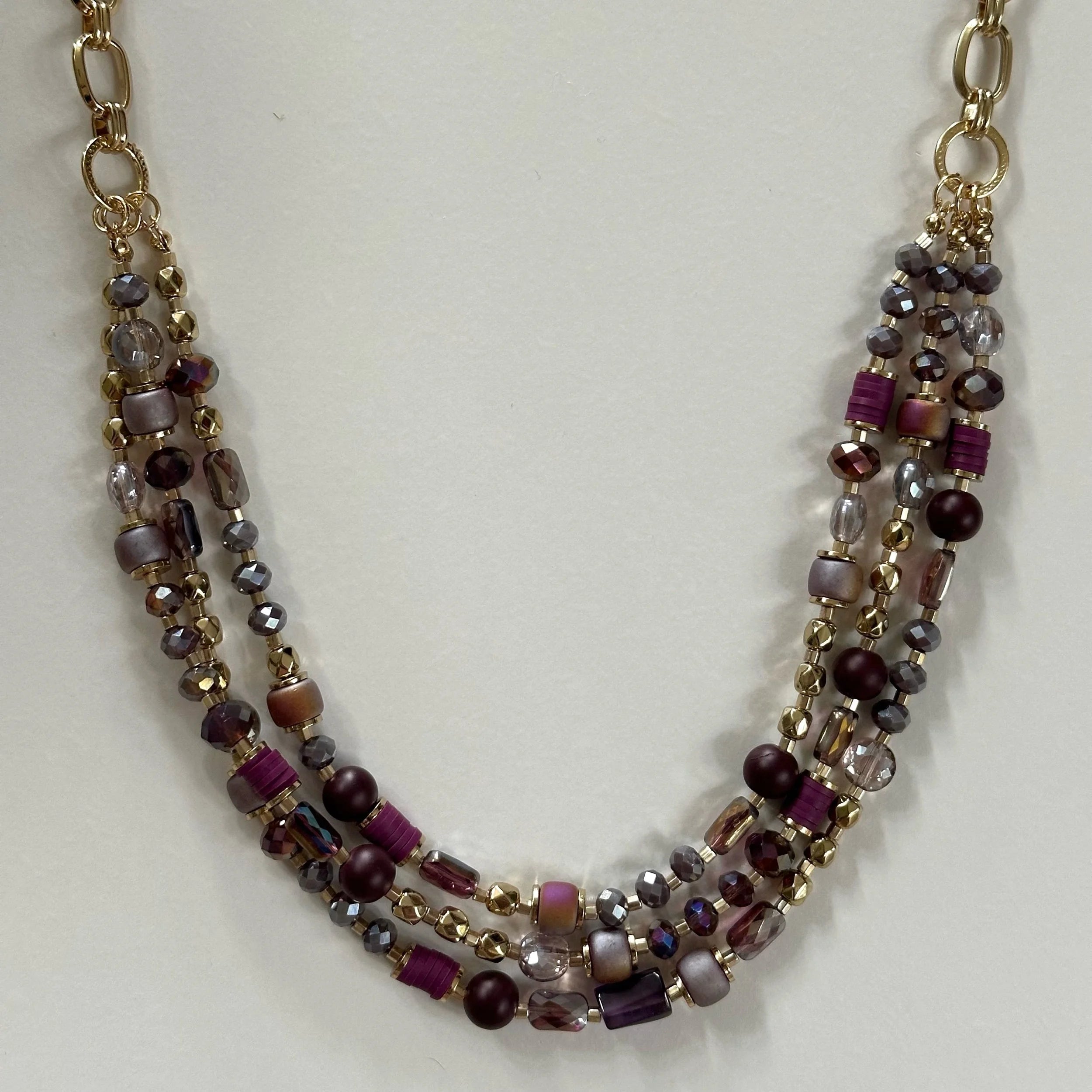 Joyvida Necklace (Berry)
