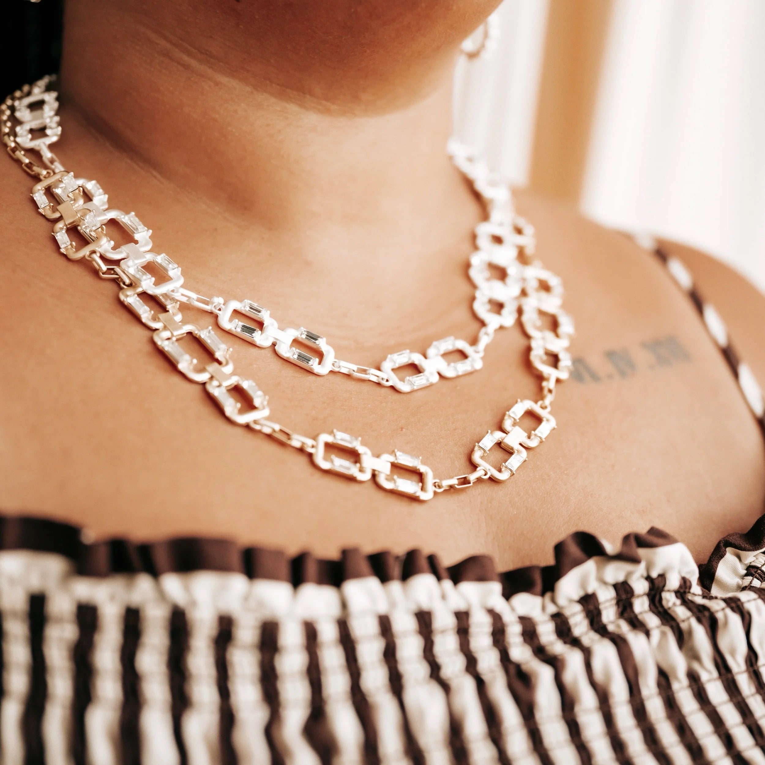 Luxe Lineage Necklace (Gold)
